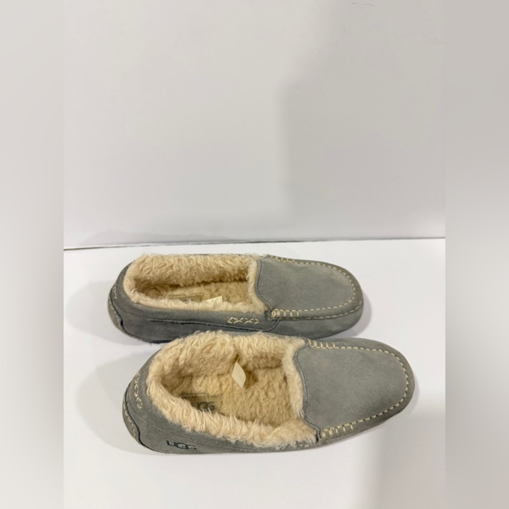 UGG Ansley Slippers Womens 8 Gray Suede Shearling Lined Moccasin - Picture 6 of 8